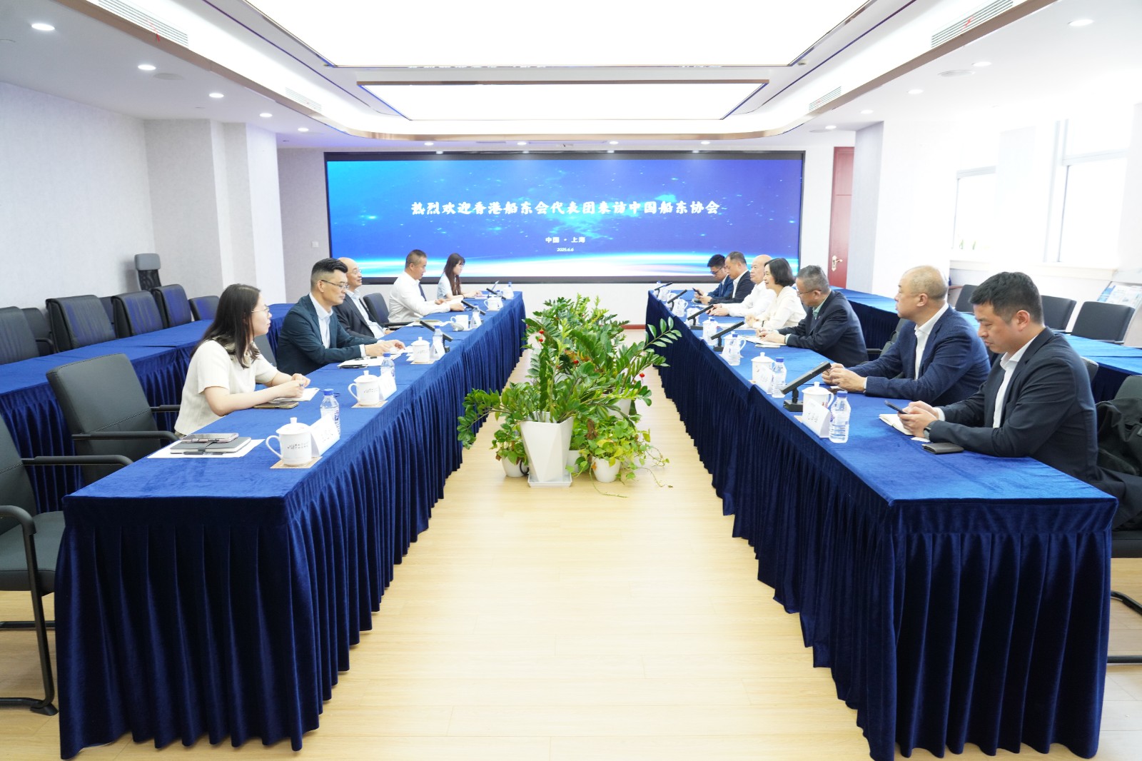 香港船東會董事總經理陳佩珊一行來訪中國船東協會